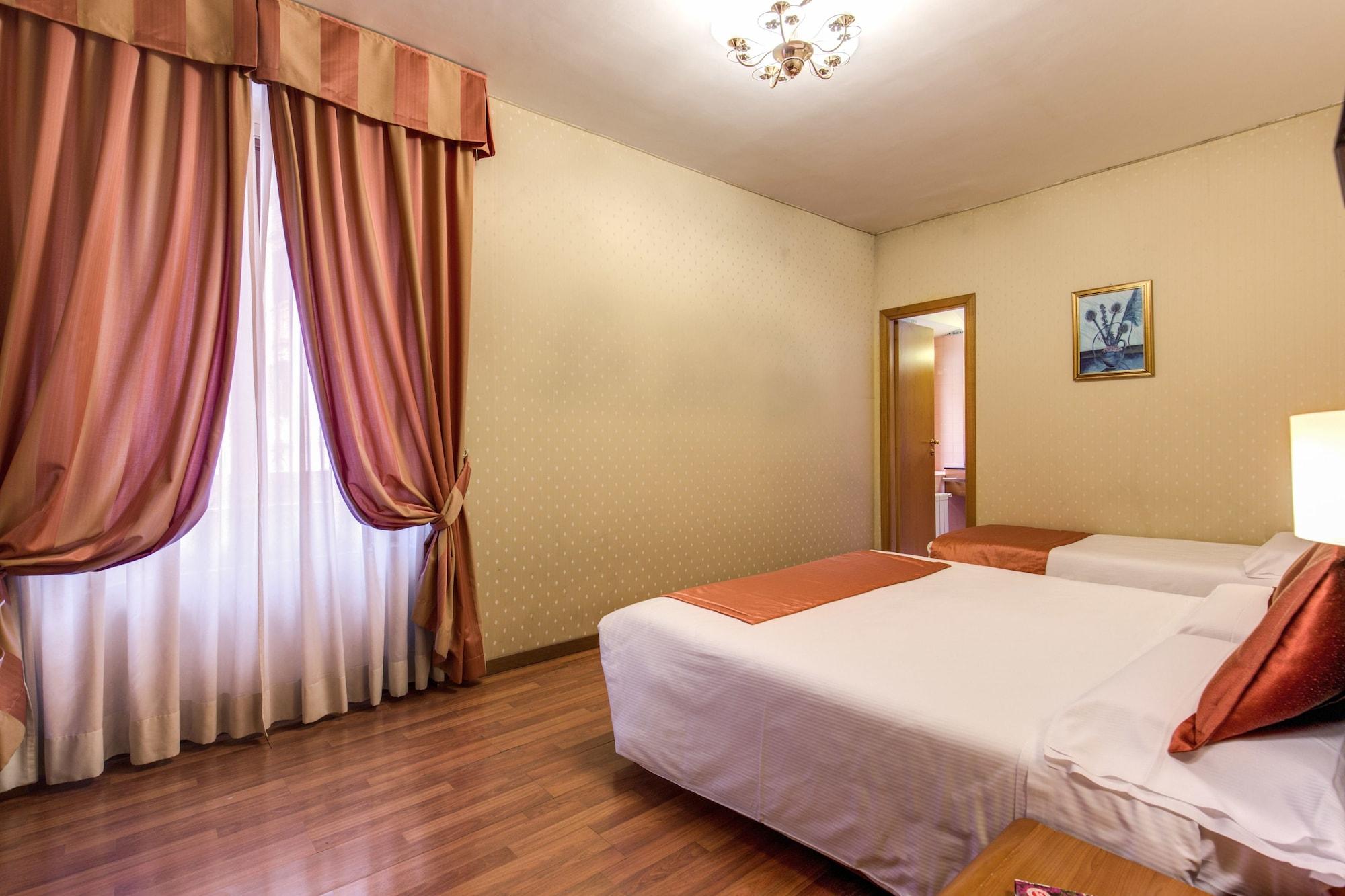 Flower Garden Hotel Rome Exterior photo