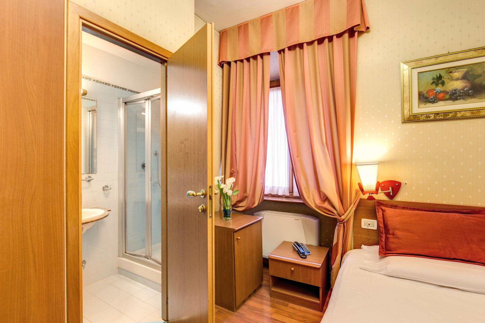 Flower Garden Hotel Rome Exterior photo