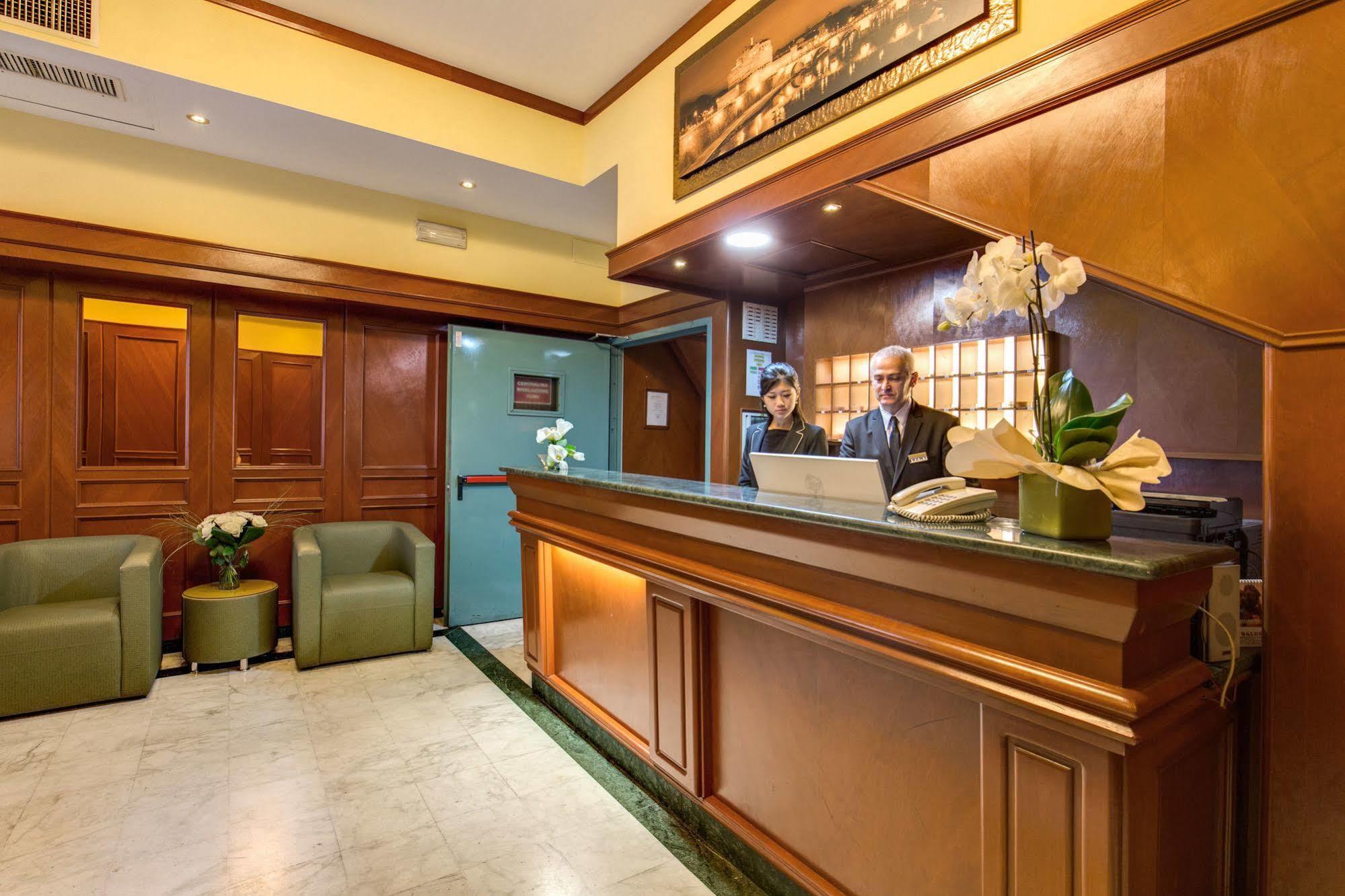Flower Garden Hotel Rome Exterior photo