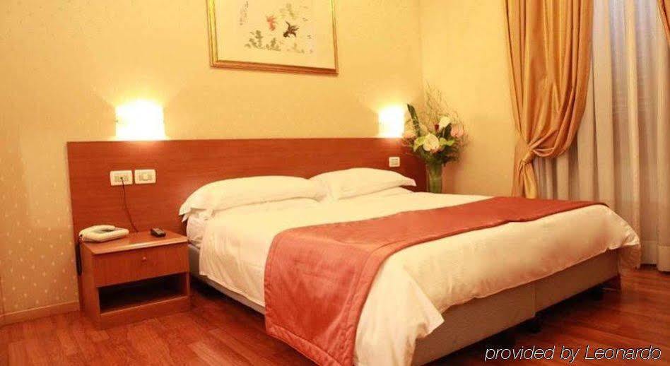 Flower Garden Hotel Rome Exterior photo
