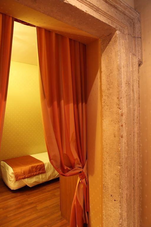 Flower Garden Hotel Rome Exterior photo